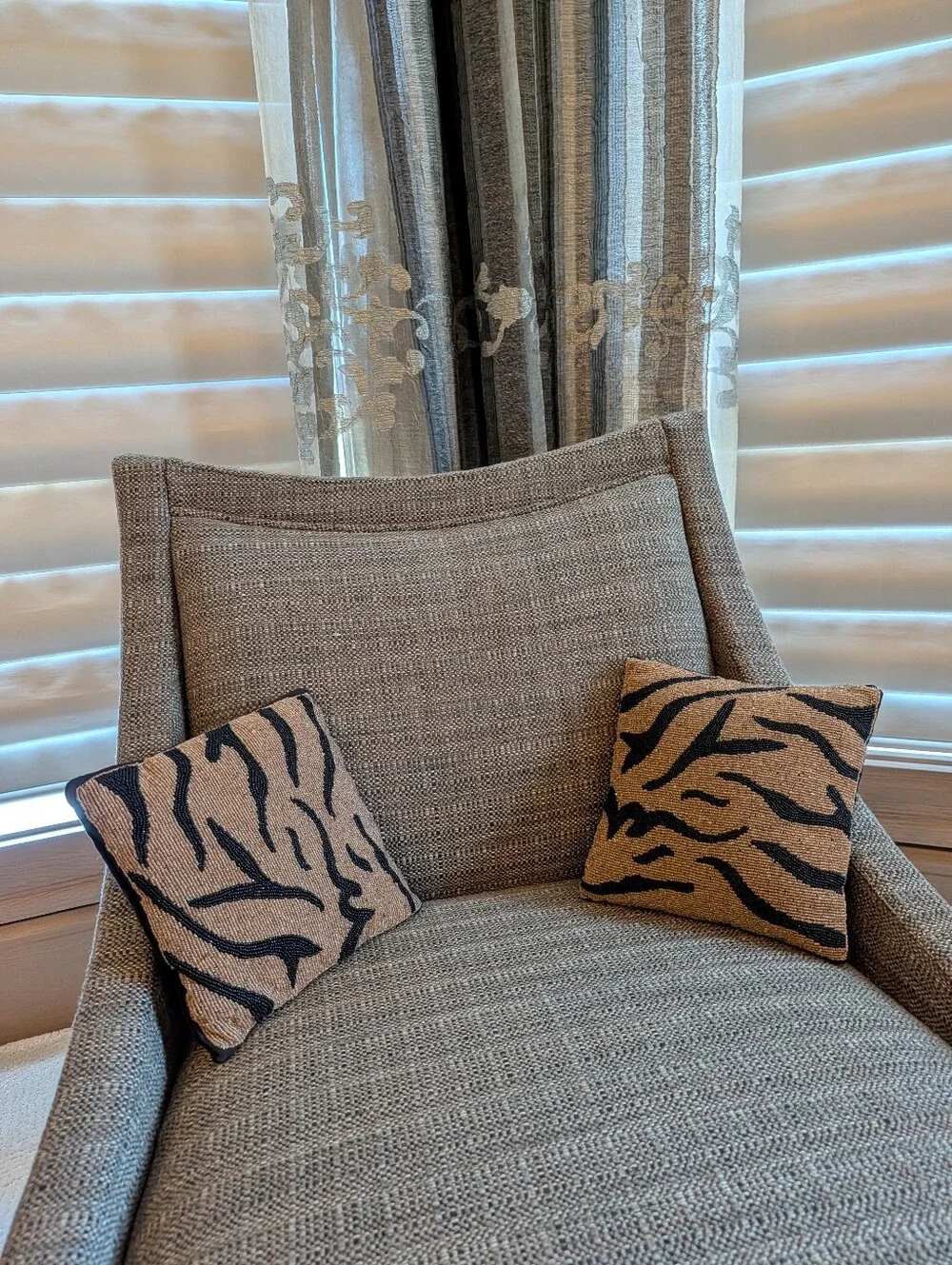 vintage ETHAN ALLEN pair of beaded velvet accent pillows tiger